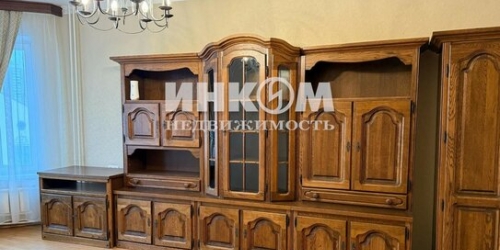 3-комн квартира улица Генерала Белобородова,  д. 15