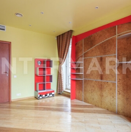 Продажа 4-комн квартиры на вторичном рынке Толмачевский Ст. пер,  д. 3