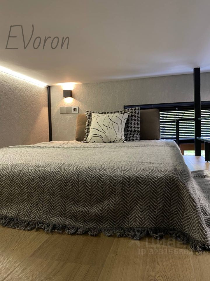 Продажа студии улица Толбухина, 8К1