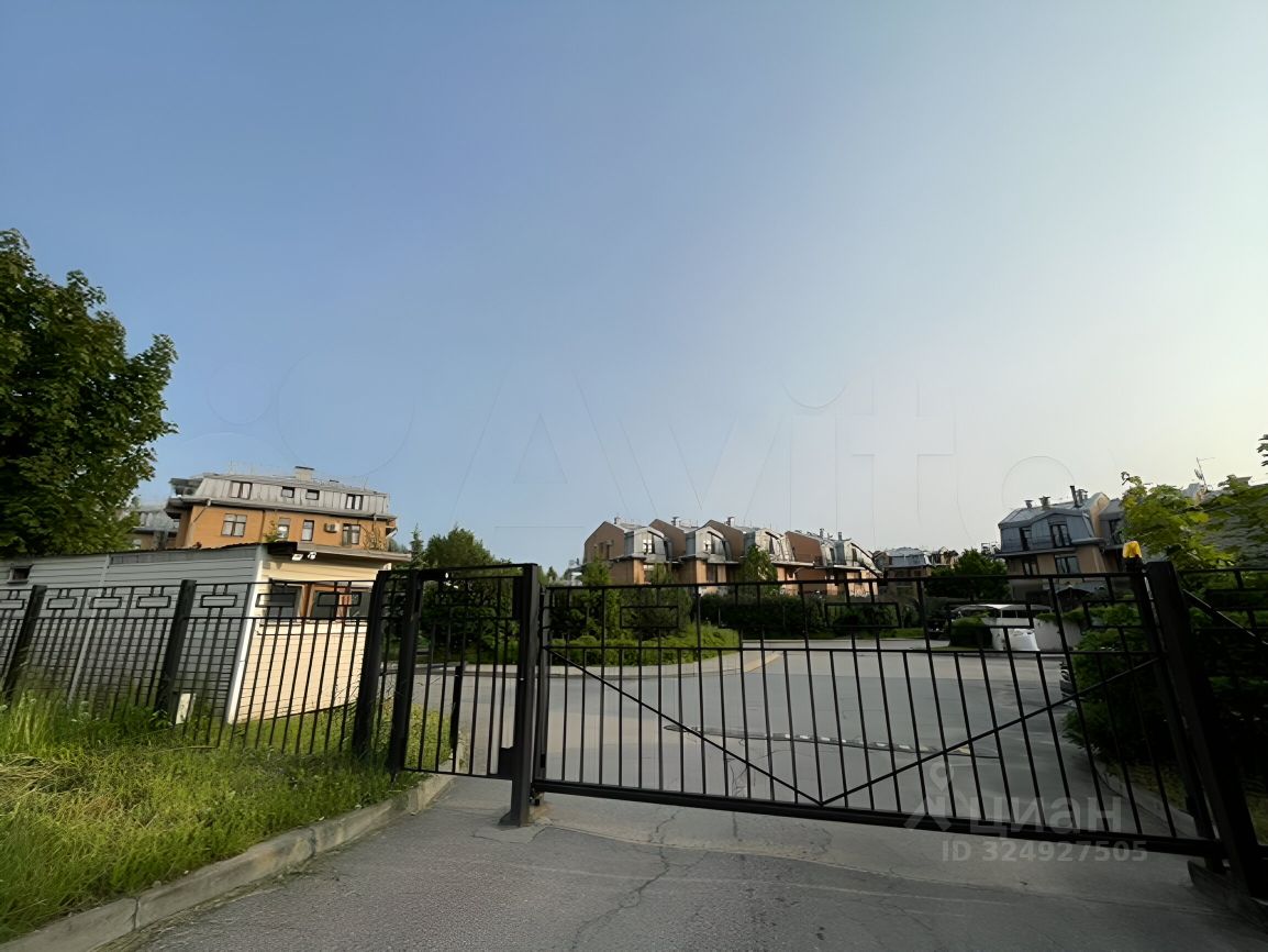 Продажа 2-комн квартиры на вторичном рынке Павловск, улица 2-я Краснофлотская, 6к2