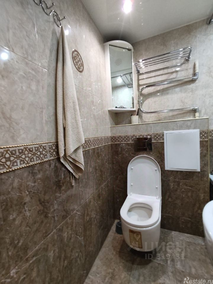 Продажа 3-комн квартиры на вторичном рынке улица Паперника,  д. 8