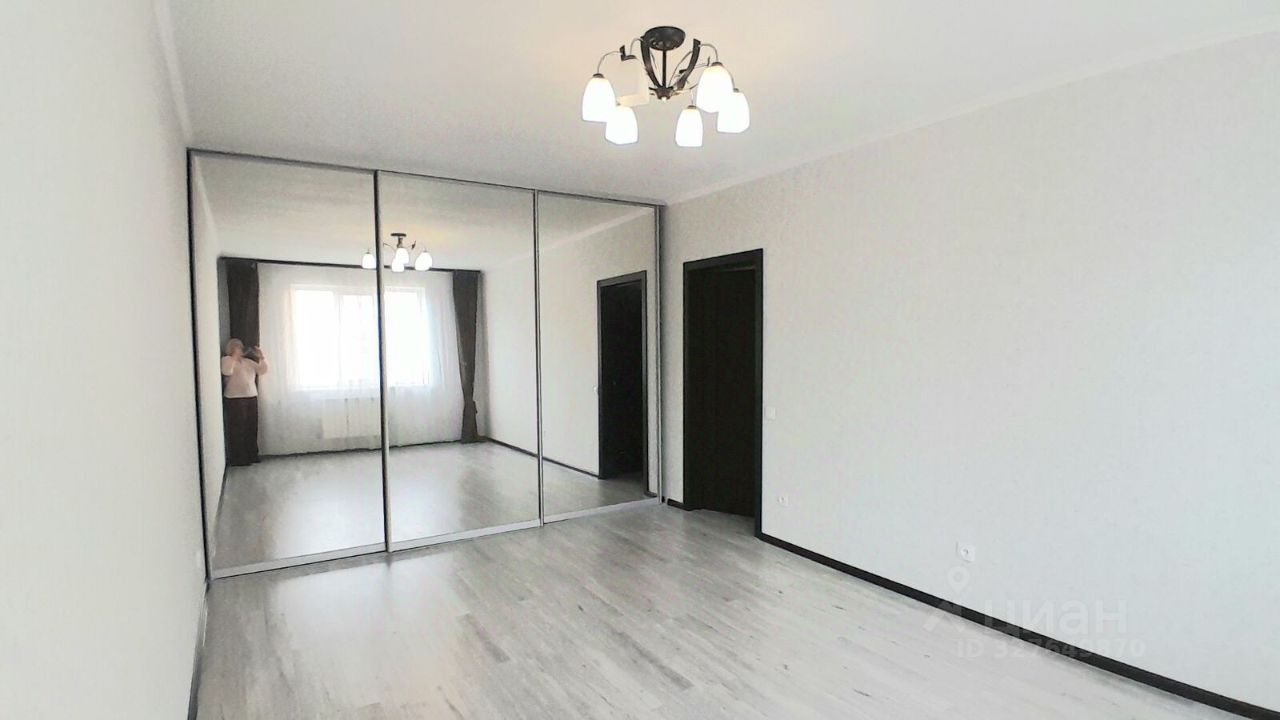 Аренда 2-комн квартиры на вторичном рынке проспект Обуховской обороны, 140