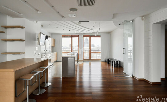 Продажа 4-комн квартиры на вторичном рынке Страстной бульвар,  д. 10 к1