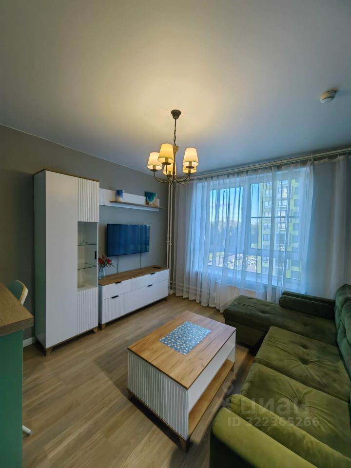 Аренда 1-комн квартиры на вторичном рынке улица Саларьевская, 10к1