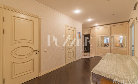 Продажа 4-комн квартиры на вторичном рынке Клочков пер,  д. 10,  к. 2