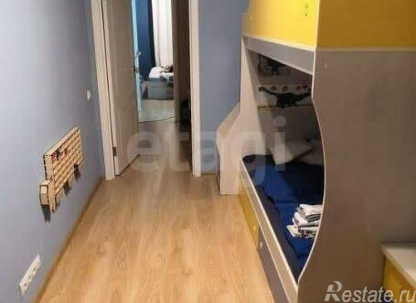 Продажа 3-комн квартиры на вторичном рынке ул Школьная,  д. 64