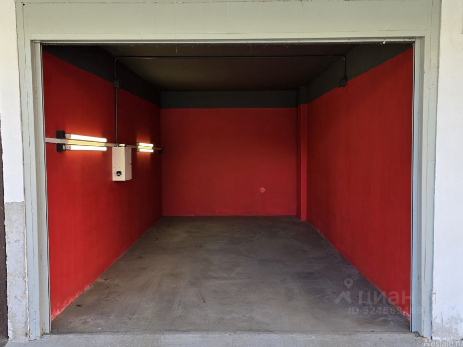 Продажа гаража Опалиха, ул Новая Опалиха,  д. 10