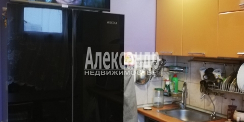 3-комн квартира Школьная ул. ,  д. 128,  к. 1