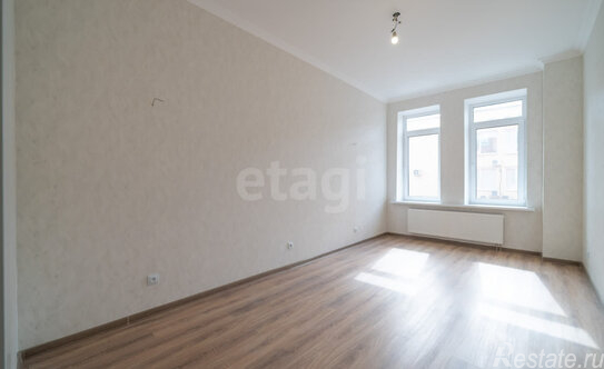 Продажа 2-комн квартиры на вторичном рынке Обуховской обороны пр-кт,  д. 70 к4 с1