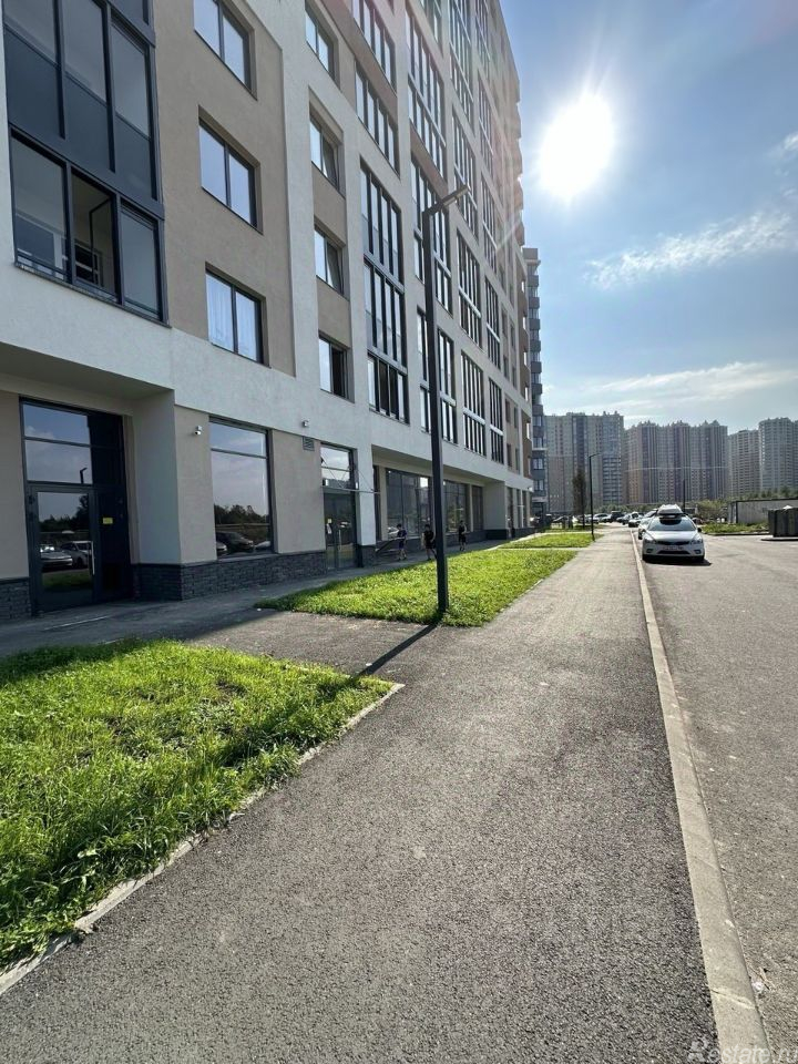 Аренда торгового помещения Кудрово, пр-кт Строителей,  д. 1,  к. 1