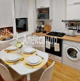 Продажа 3-комн квартиры на вторичном рынке Приозерск г., Гагарина ул. ,  д. 16