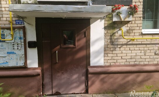 Продажа 2-комн квартиры на вторичном рынке Щербинка г, Остафьево с, Авиаторов ул,  д. 16