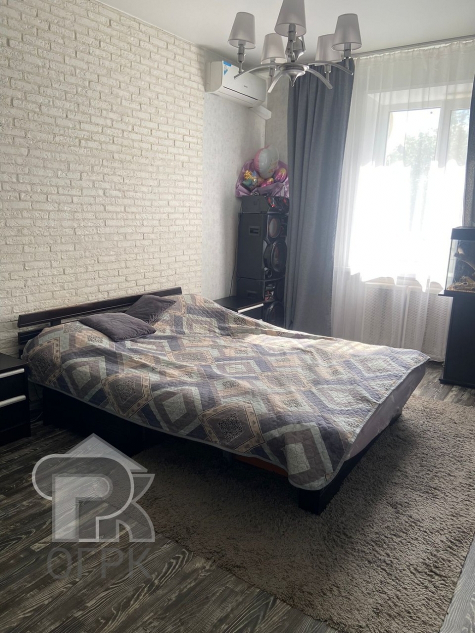 Продажа 3-комн квартиры на вторичном рынке Дедовск, им. Курочкина Николая Сергеевича улица, дом 4