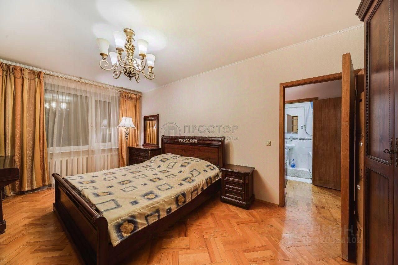 Продажа 3-комн квартиры на вторичном рынке улица Коцюбинского, 9К2