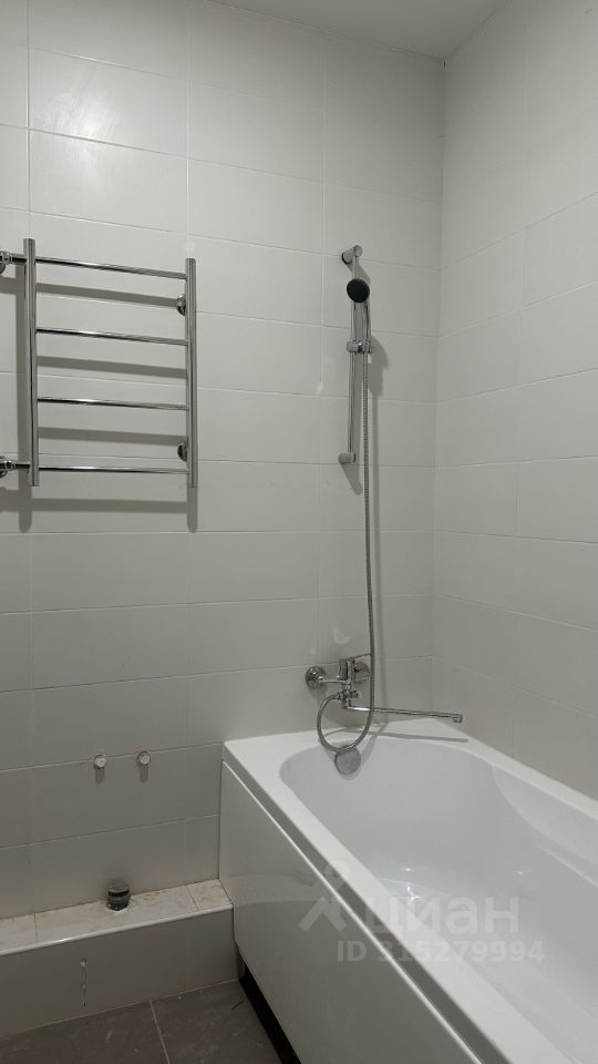 Продажа 2-комн квартиры на вторичном рынке пос. Развилка, 31Б