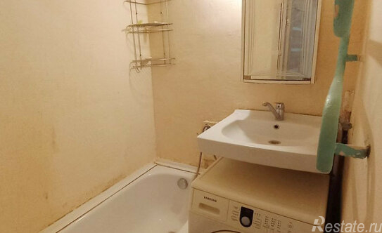 Продажа 3-комн квартиры на вторичном рынке Михнево, ул Кирова,  д. 25