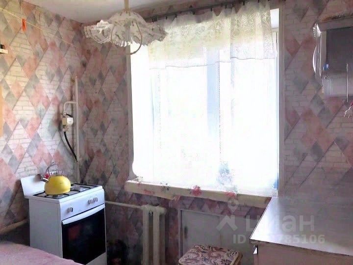 Продажа 2-комн квартиры на вторичном рынке пос. Глажево, 3