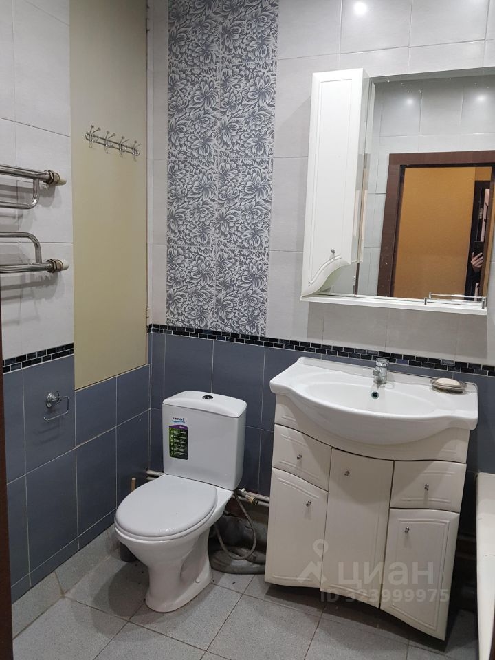 Аренда 3-комн квартиры на вторичном рынке Пролетарский проспект, 7