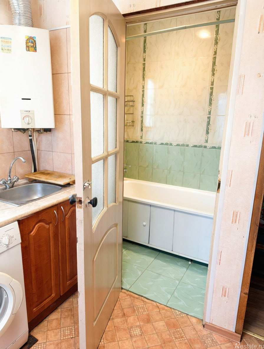 Продажа 3-комн квартиры на вторичном рынке Красное Село г, Ленина пр-кт