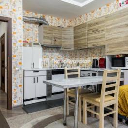 Продажа 3-комн квартиры на вторичном рынке Обуховской обороны пр-кт,  д. 110,  к. 1