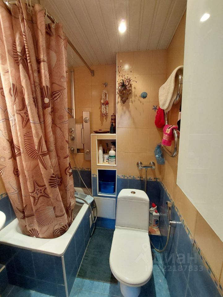 Продажа 3-комн квартиры на вторичном рынке улица Тамбасова, 27К1