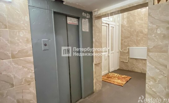 Продажа 3-комн квартиры на вторичном рынке улица Карпинского,  д. 34 к6