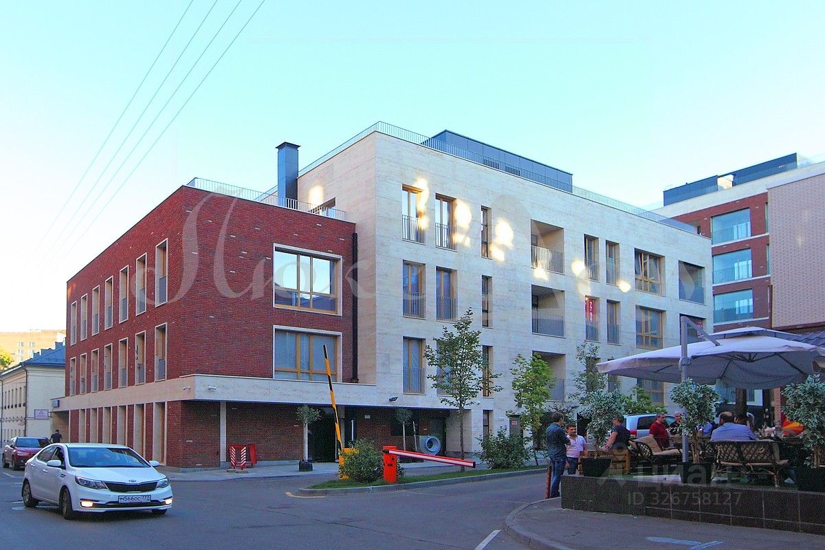 Продажа 2-комн квартиры на вторичном рынке улица Льва Толстого, 23к1