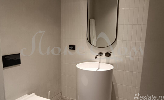 Продажа 3-комн квартиры на вторичном рынке Поклонная улица