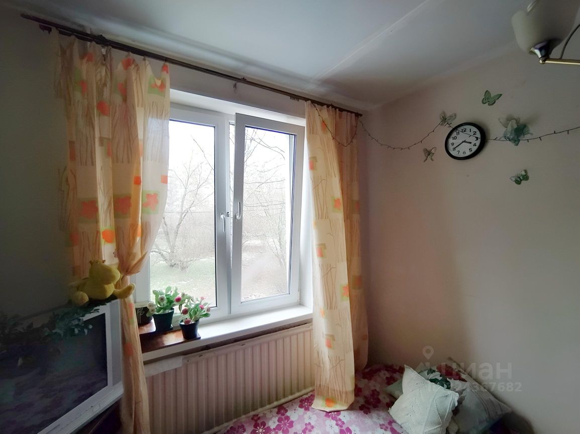 Продажа 2-комн квартиры на вторичном рынке улица Лени Голикова, 14