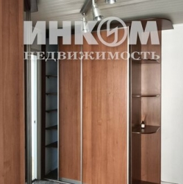 Продажа 2-комн квартиры на вторичном рынке Саввинский Б. пер,  д. 2,  к. 1