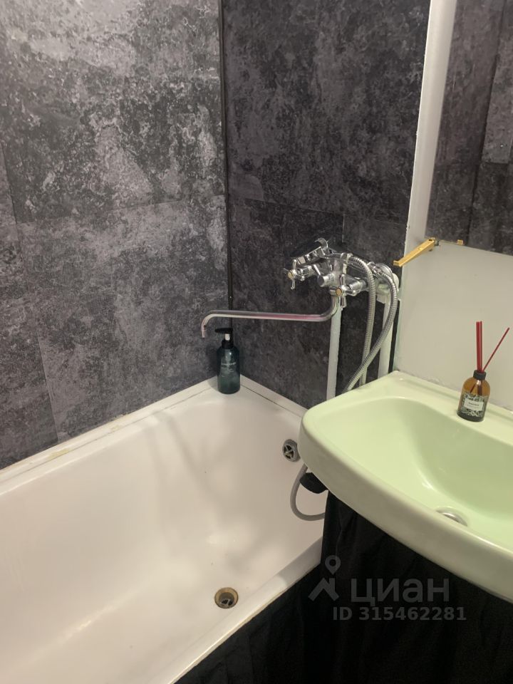 Аренда 1-комн квартиры на вторичном рынке улица Академика Миллионщикова, 7К2