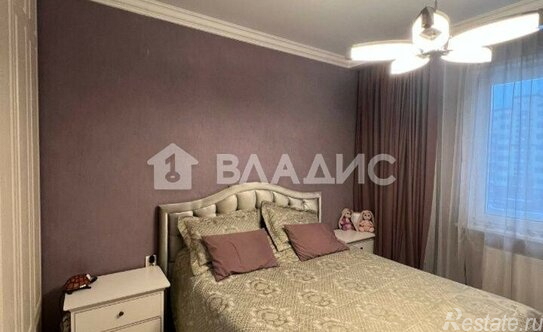 Продажа 3-комн квартиры на вторичном рынке Лопатино, Сухановская улица,  д. 8