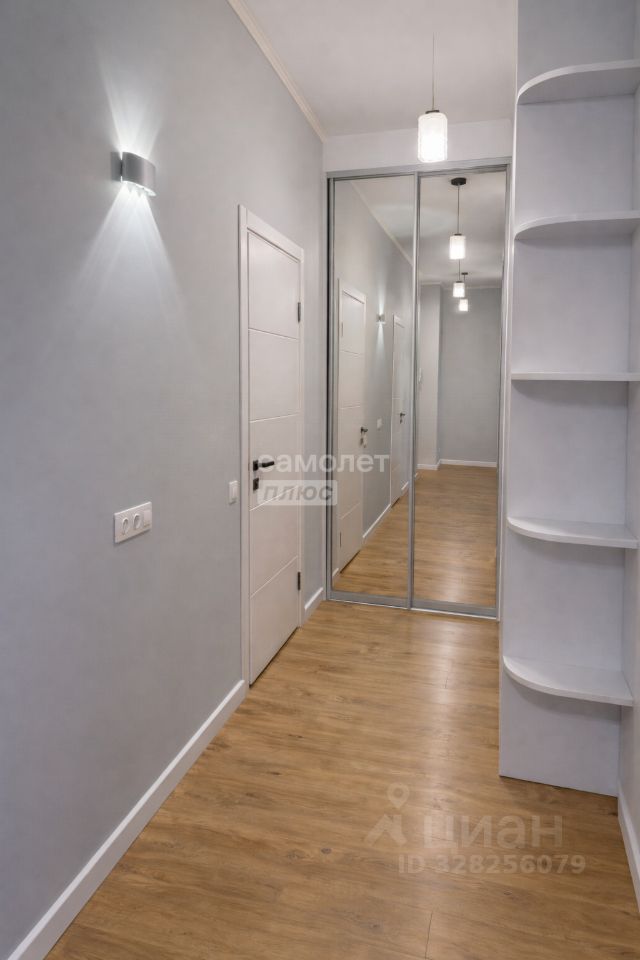 Продажа 2-комн квартиры на вторичном рынке улица Берзарина, 28Ак1