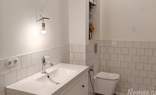 Продажа 3-комн квартиры на вторичном рынке переулок Каховского,  д. 3