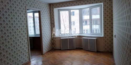 3-комн квартира Стрельна г., Гоголя ул. ,  д. 6