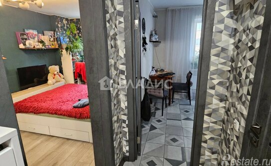 Продажа 1-комн квартиры на вторичном рынке Мурино, ул Оборонная,  д. 2,  к. 2