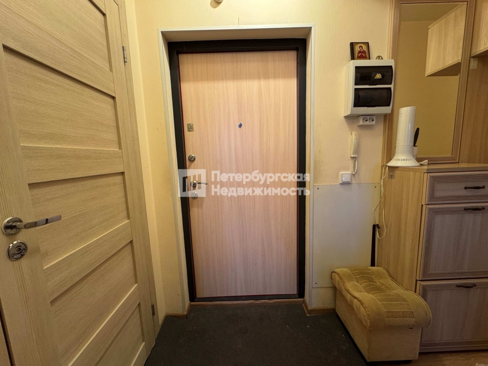 Продажа 2-комн квартиры на вторичном рынке г Кудрово, г Кудрово, ул Английская, д 5