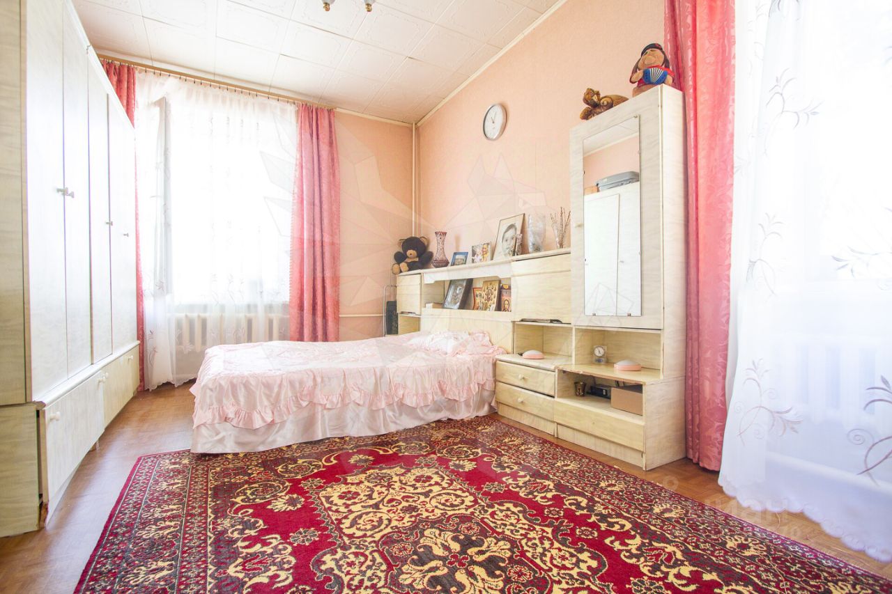Продажа 3-комн квартиры на вторичном рынке Севастопольский проспект, 9К2