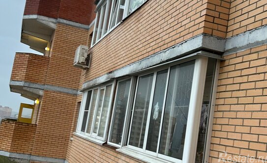 Продажа 1-комн квартиры на вторичном рынке Лобня г, Спортивная ул,  д. 7 к2