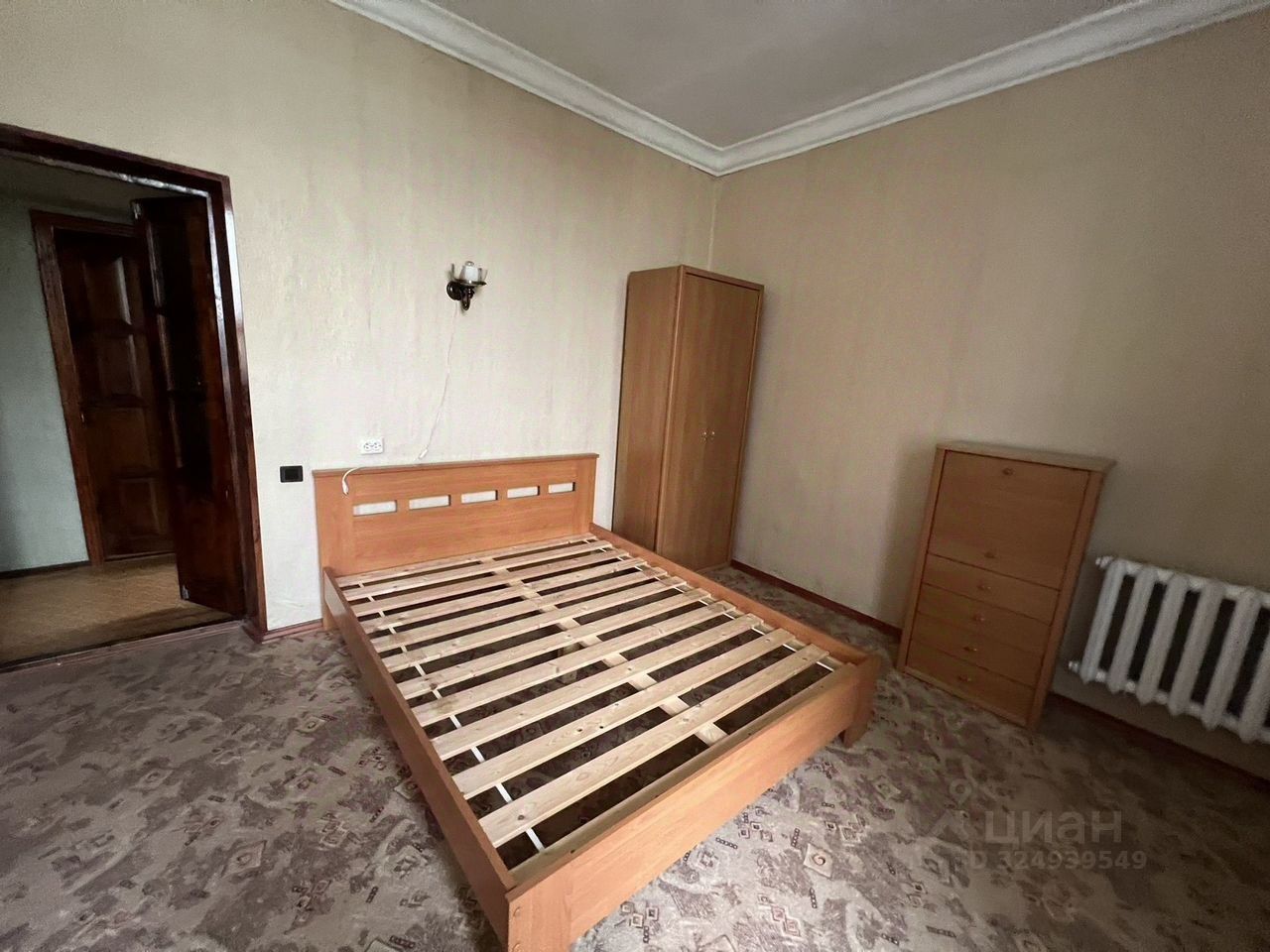 Продажа 3-комн квартиры на вторичном рынке пос. Молодежный, 12