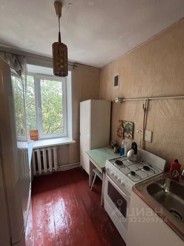 Продажа 1-комн квартиры на вторичном рынке Павловск, Госпитальная улица, 23