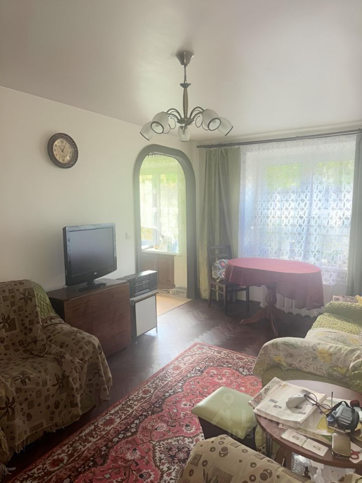 Продажа 3-комн квартиры на вторичном рынке улица Седова, 49