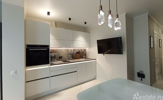 Продажа 2-комн квартиры на вторичном рынке Рябиновая улица,  д. 3 к4