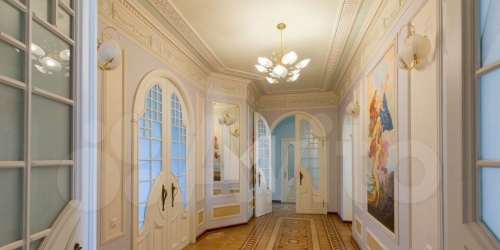 4-комн квартира Конюшенная Б. ул,  д. 13