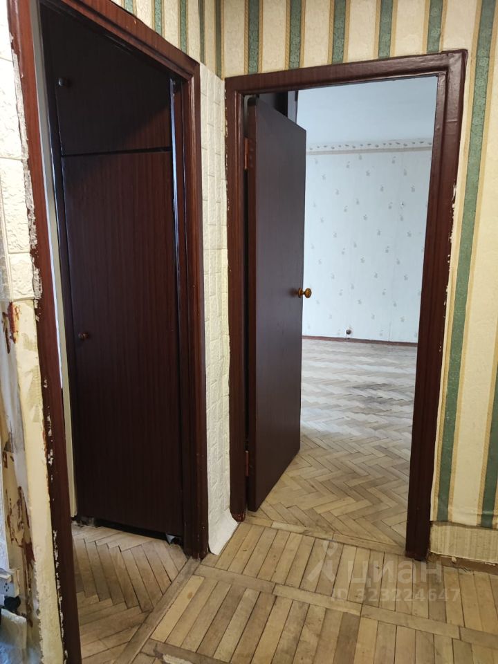 Продажа 3-комн квартиры на вторичном рынке Нагорная улица, 9к1