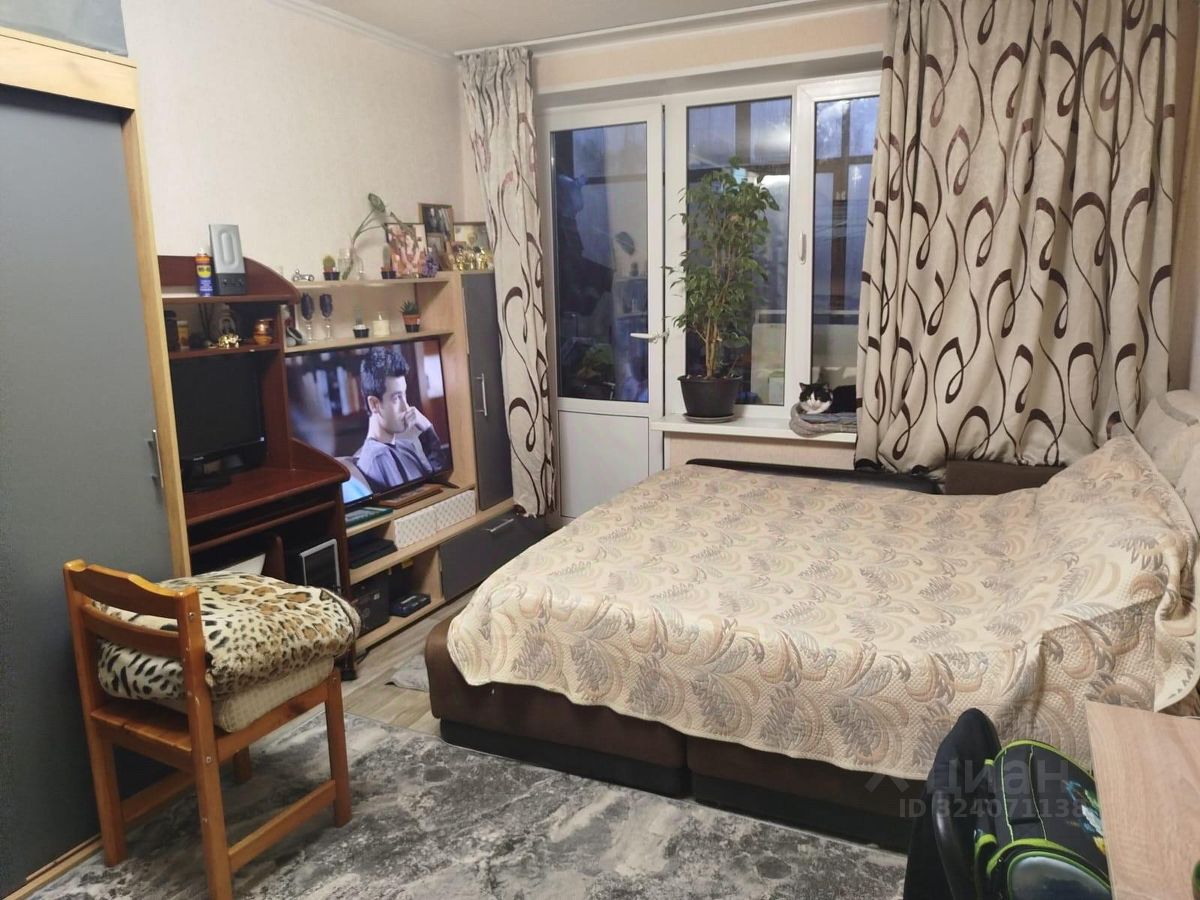 Продажа 1-комн квартиры на вторичном рынке Валдайский проезд, 4