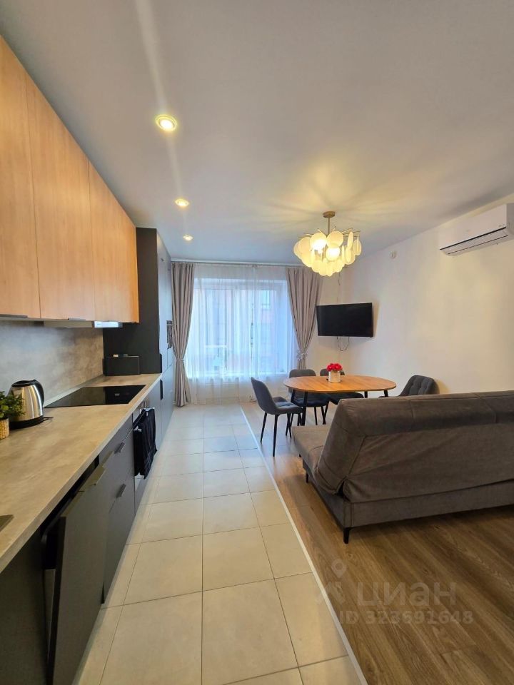 Аренда 2-комн квартиры на вторичном рынке пос. Ильинское-Усово, улица Заповедная, 9А