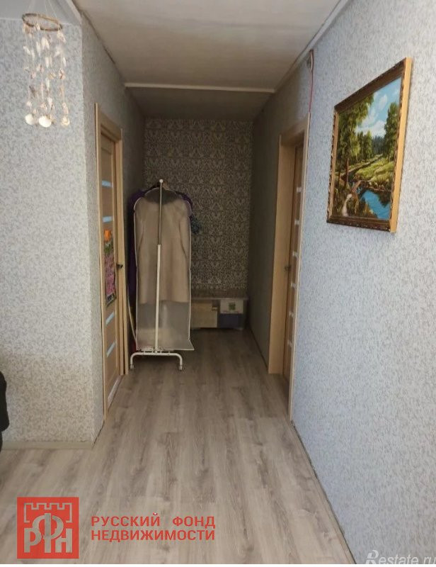 Продажа 2-комн квартиры на вторичном рынке Коммунар г., Бумажников ул. ,  д. 5