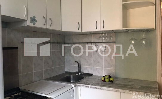 Продажа 1-комн квартиры на вторичном рынке Посланников переулок,  д. 11/14