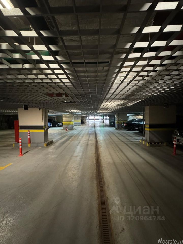 Аренда гаража Новоясеневский пр-кт,  д. 9